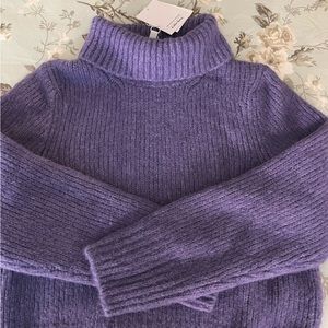& Other Stories Cropped Turtleneck Sweater